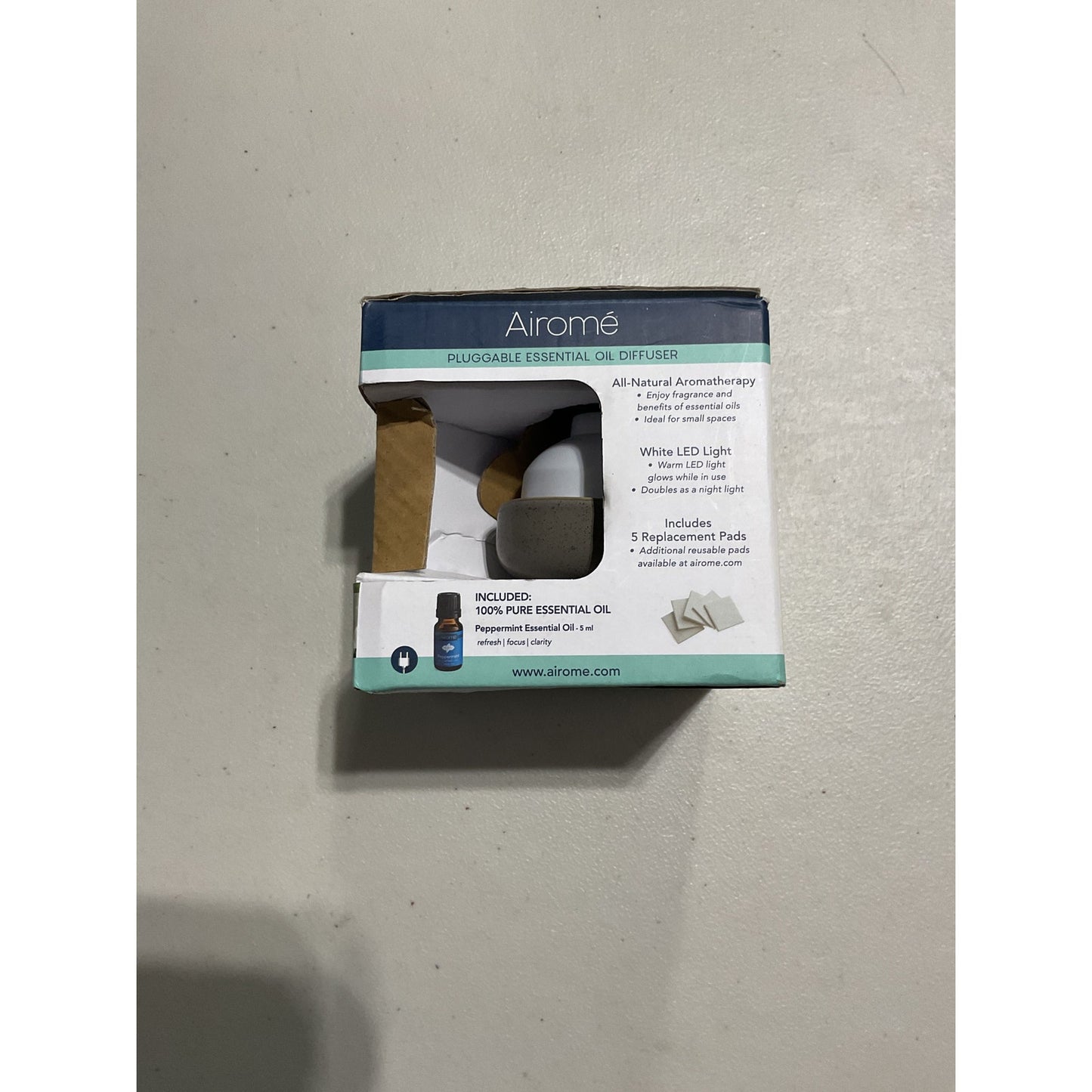 Airomé pluggable essential oil diffuser