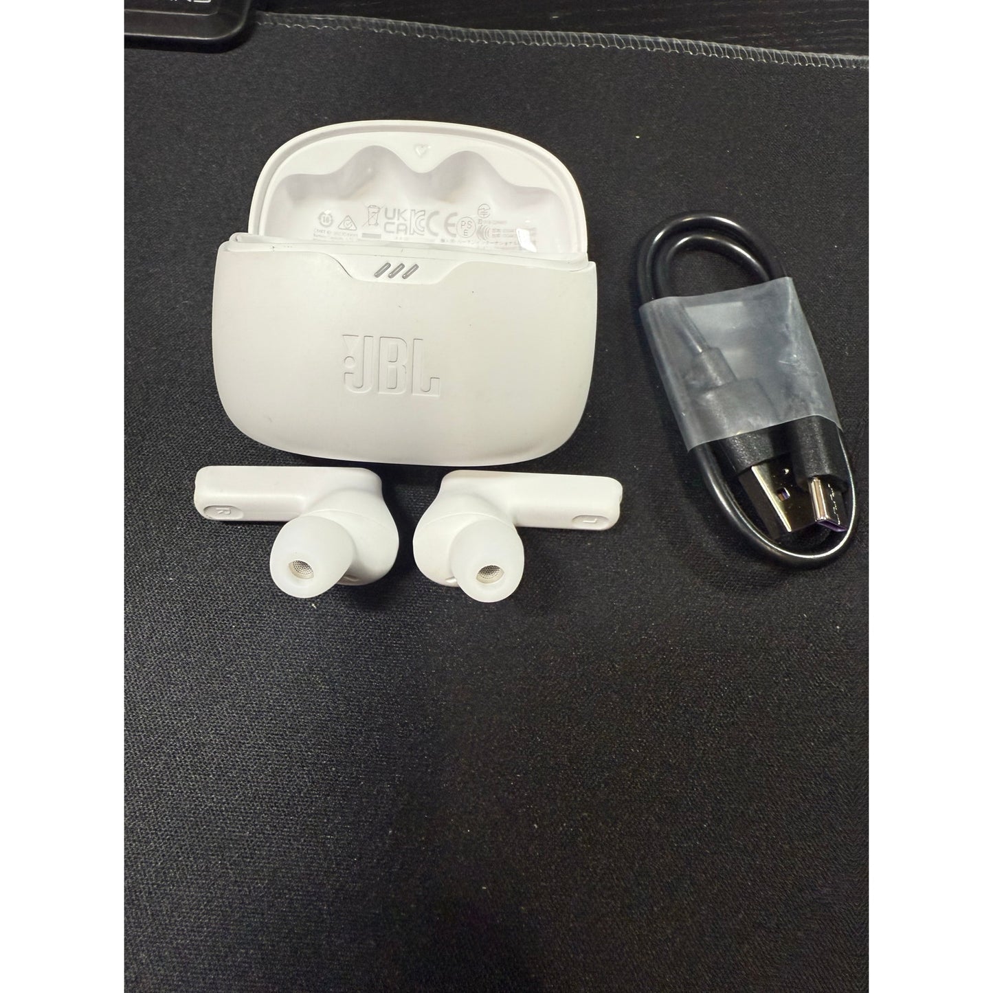 JBL Tune Beam, True wireless Noise Cancelling earbuds- White