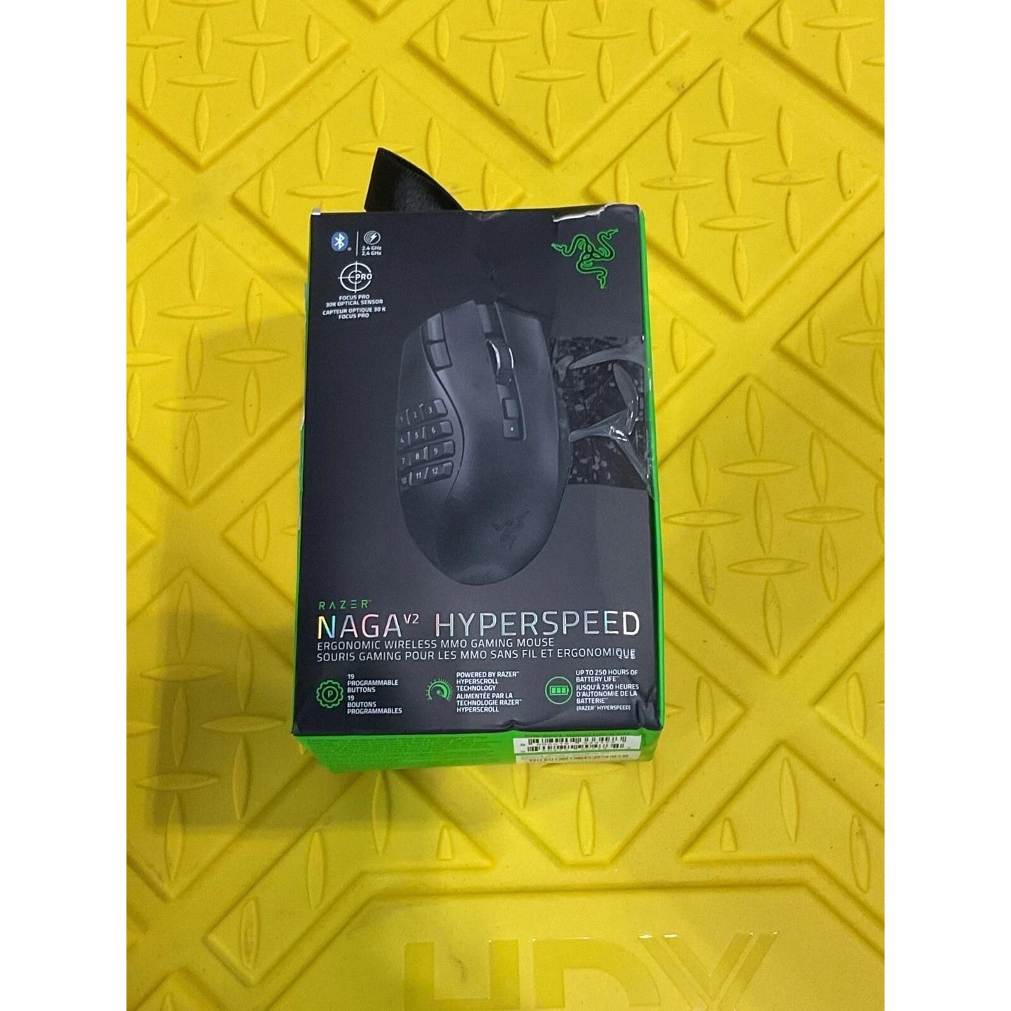 Razer Naga V2 HyperSpeed Wireless Gaming Mouse