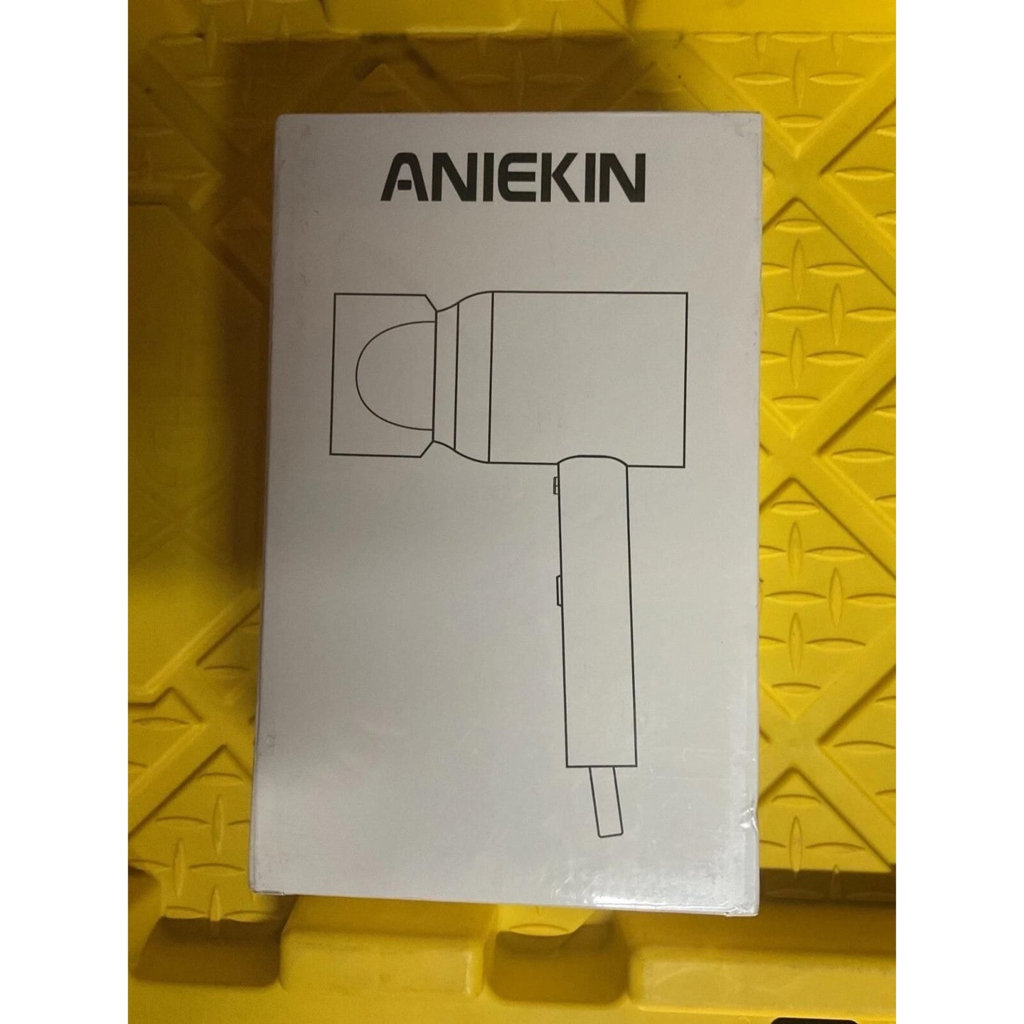 New Sealed - Aniekin 1875 Watt Hair Dryer Model PT-9246