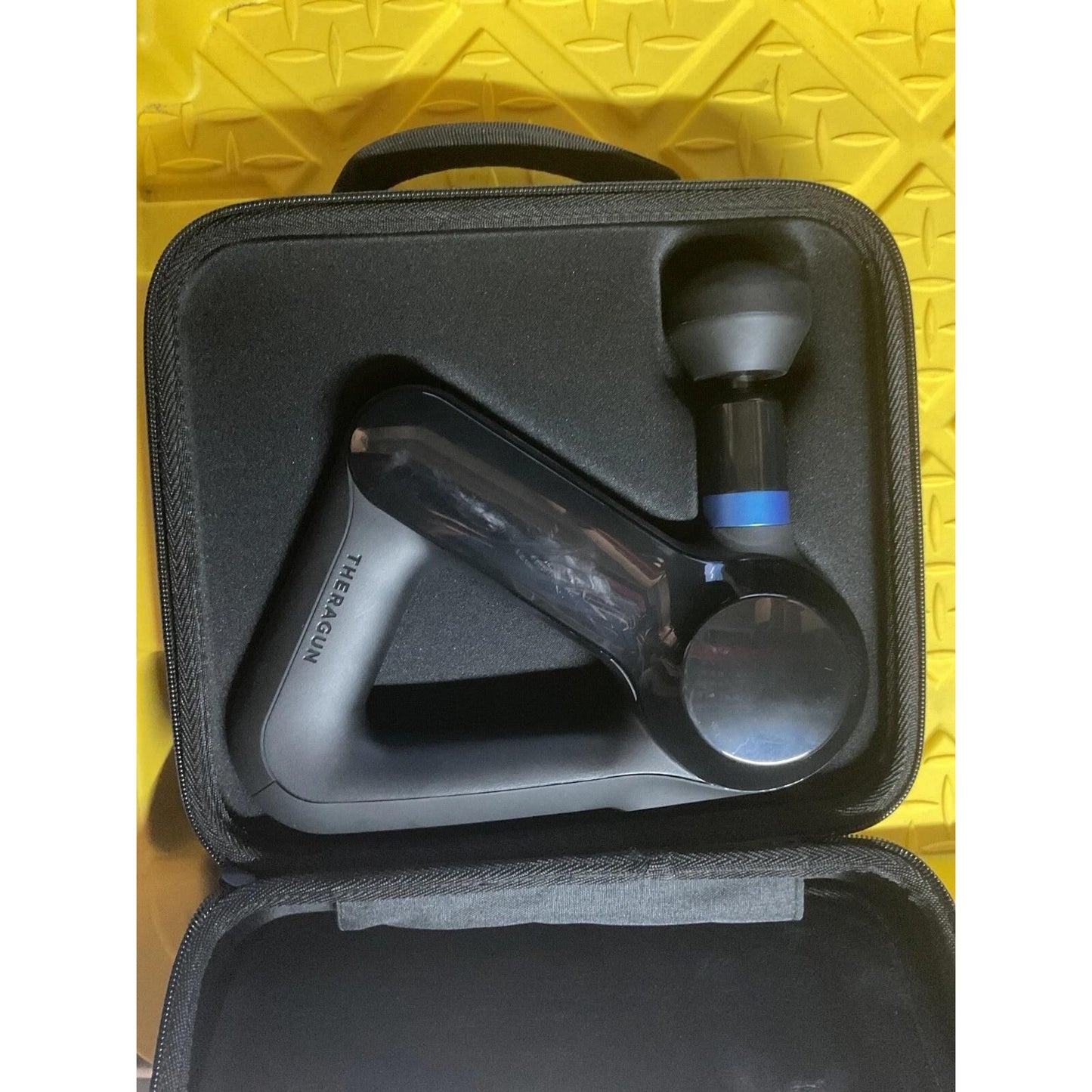 Theragun Prime Percussive Therapy Device Deep Tissue Massager - Black