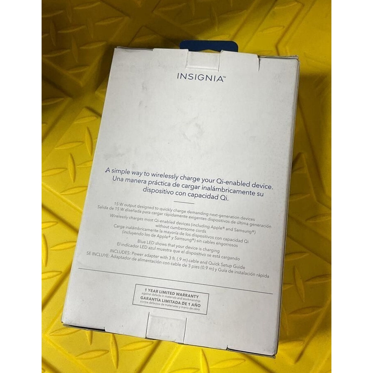 INSIGNIA 15w QI Wireless Charging