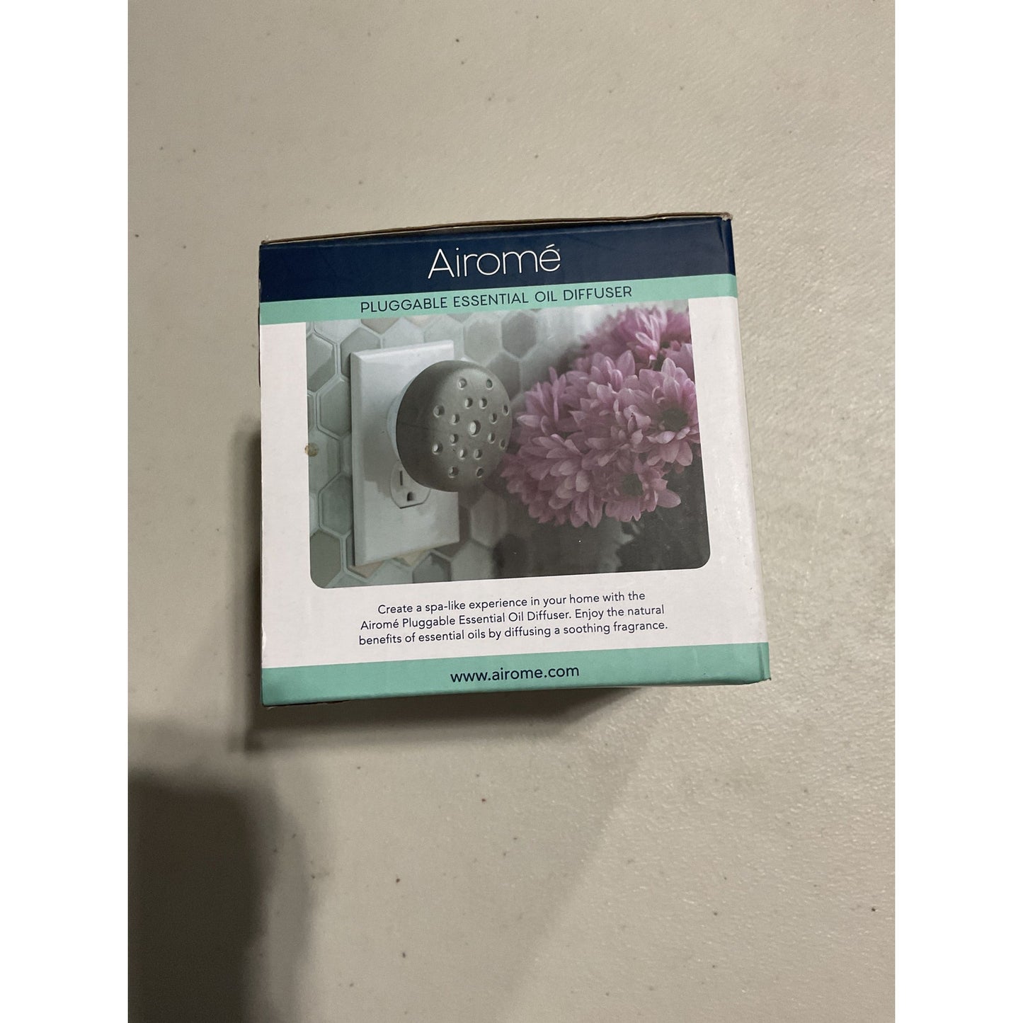 Airomé pluggable essential oil diffuser