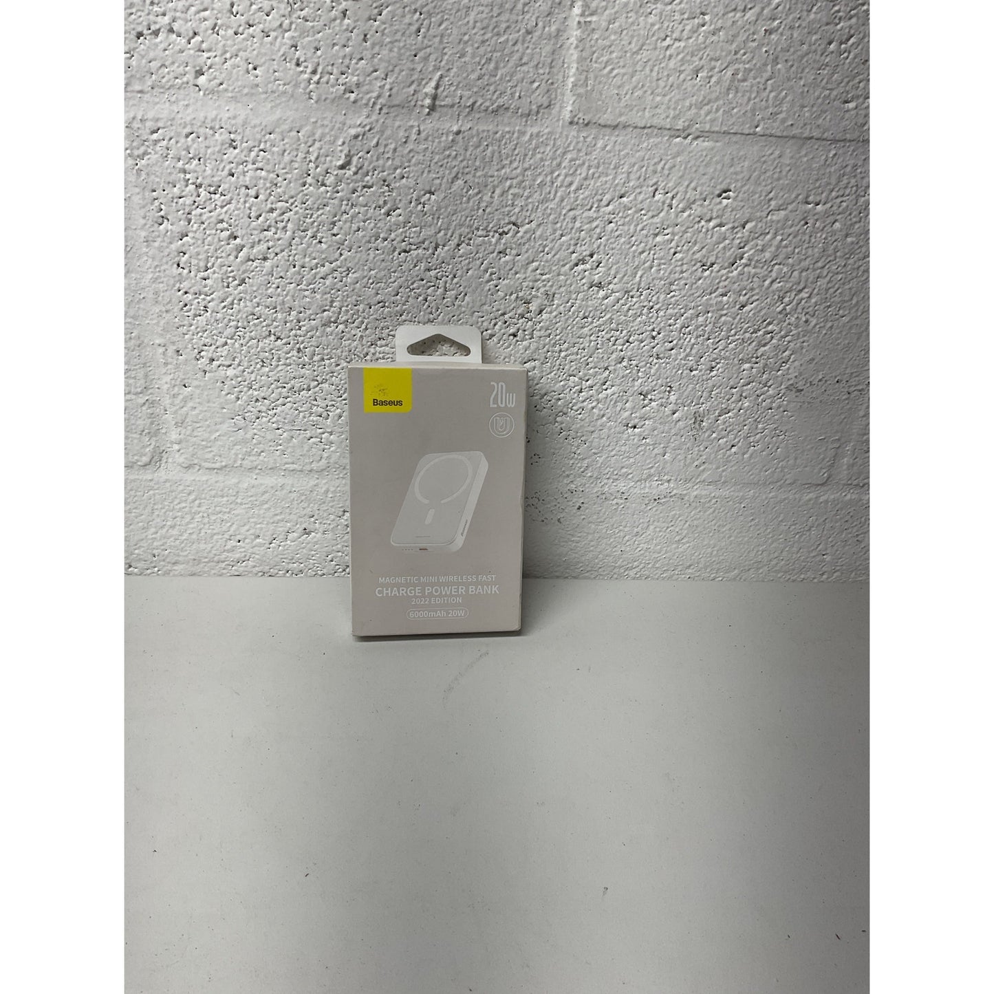 Magnetic Mini Wireless Fast Charge Power Bank 6000mAh