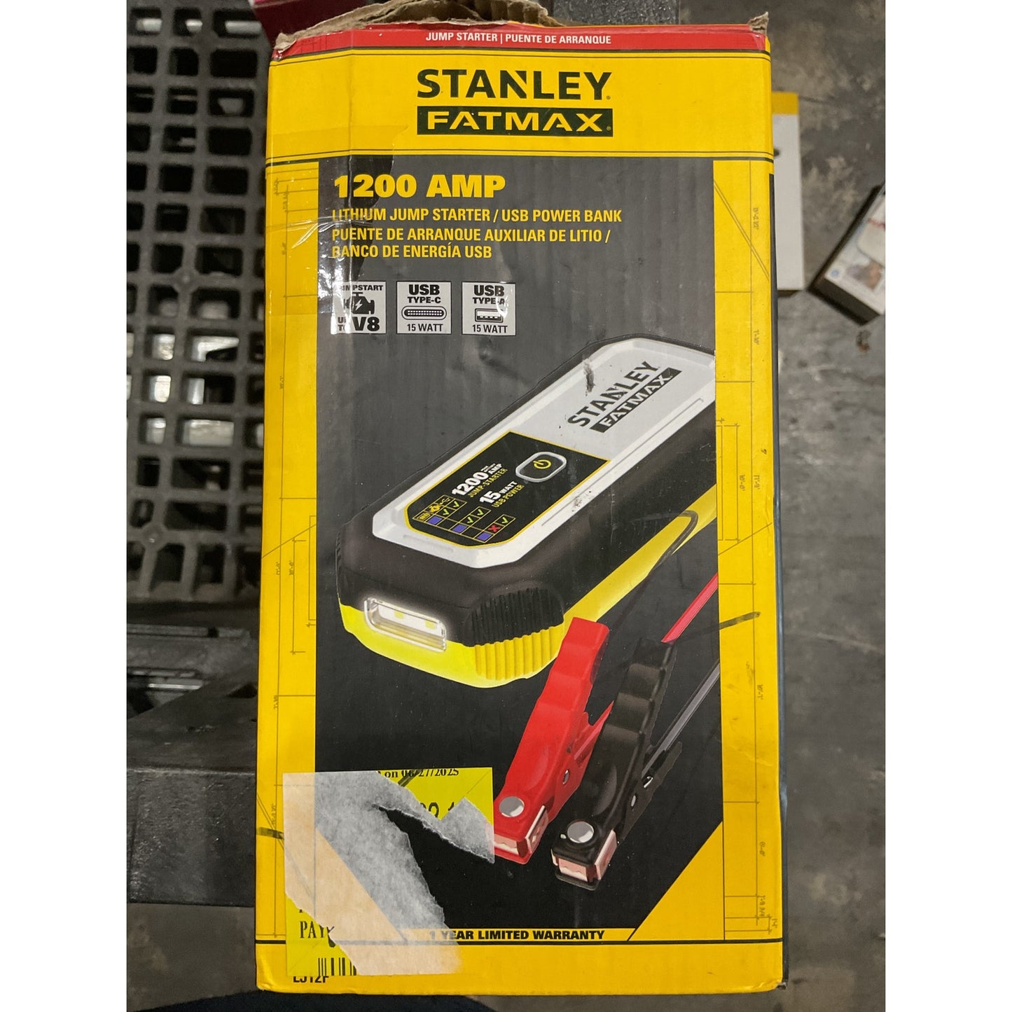 1200 amp lithium jump starter USB power bank - Stanley fatmax