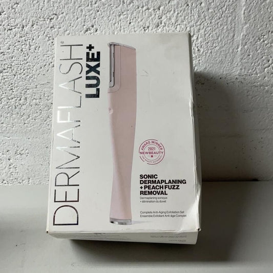 Sonic Dermaplaning + Peach Fuzz Removal - Open Box