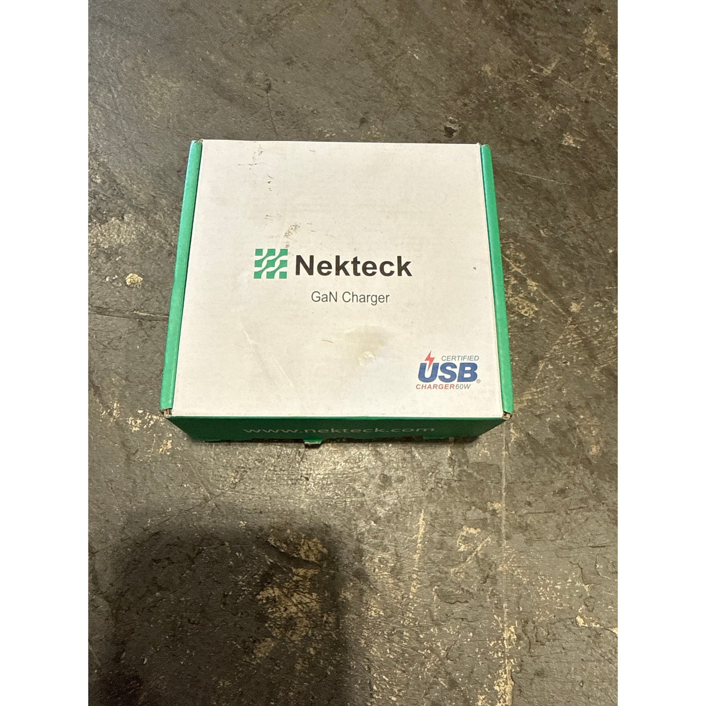 Nekteck GAN UsbC charger 60watts NK60WGANUS
