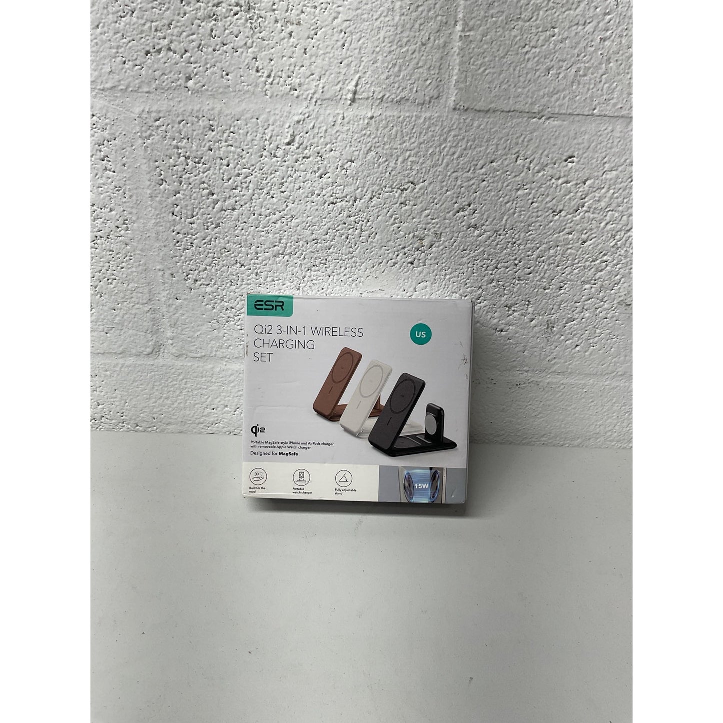 ESR Qi2 3 in 1 wireless Charging set white