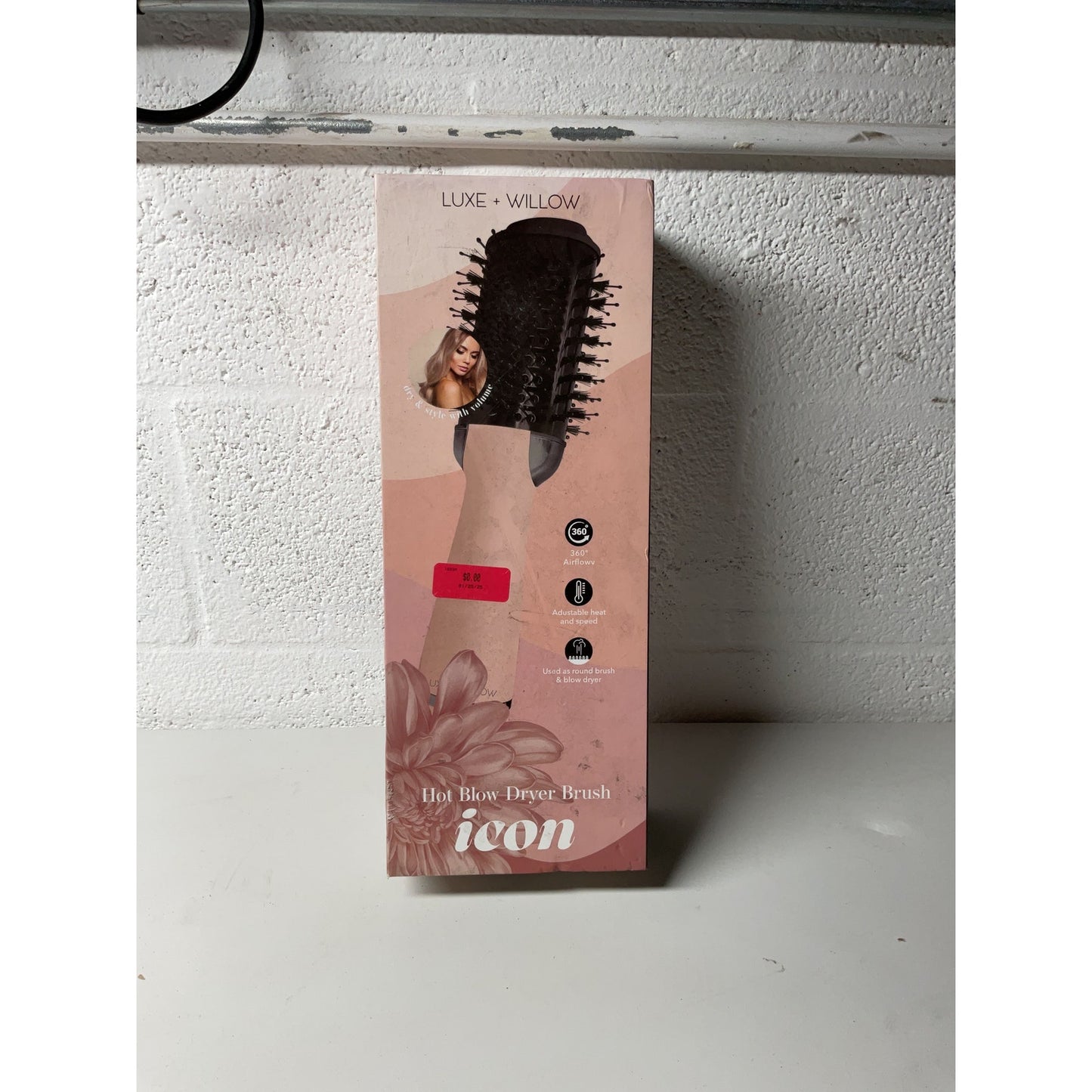 L+W icon Hot Blow Dryer Brush