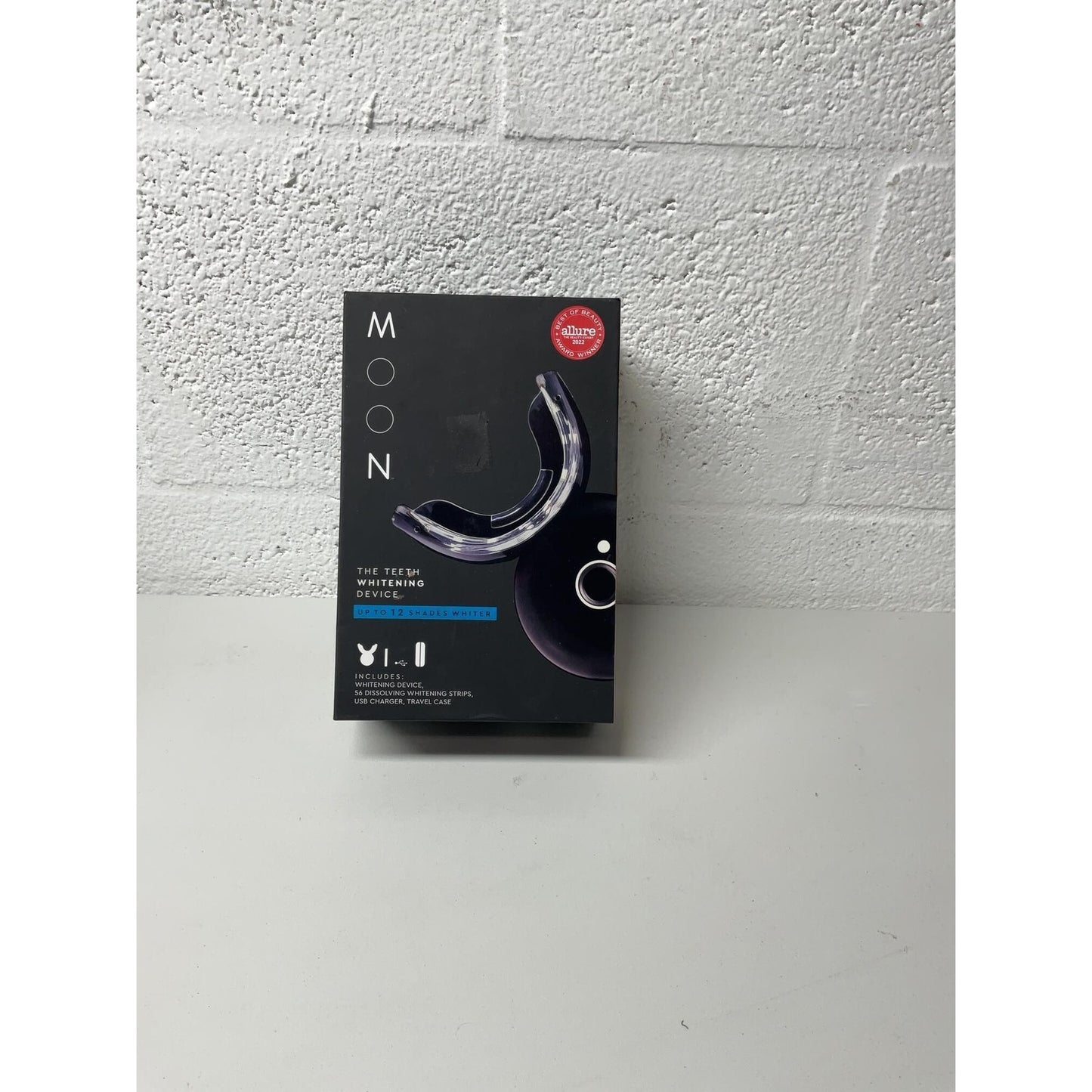 MOON TEETH WHITENING DEVICE