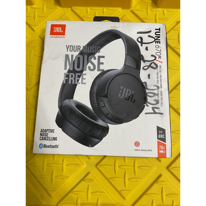 JBL TUNE 670 NC
