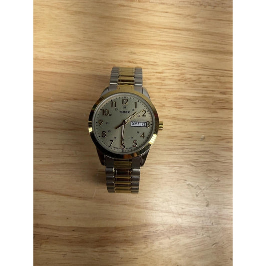 Timex South Street Sport 36mm Silver Brass Stainless Steel Case with Two-Tone....